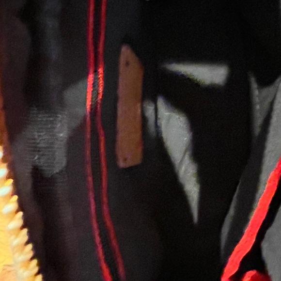 Tommy HILFIGER crossbody/belt bag EUC - Picture 12 of 14